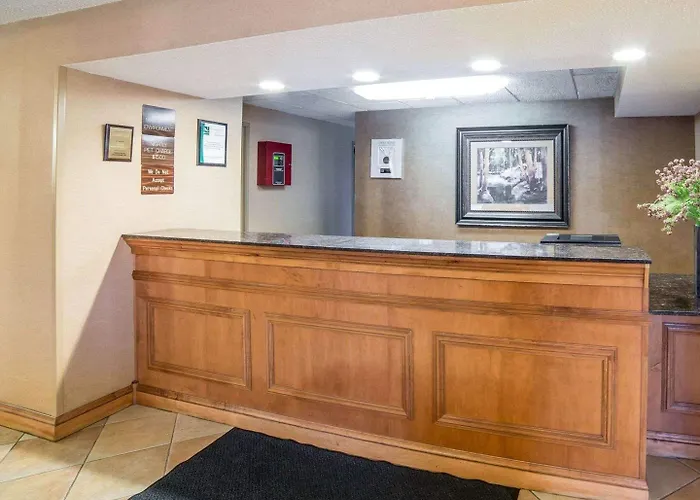 Hotel Quality & Near Event Center