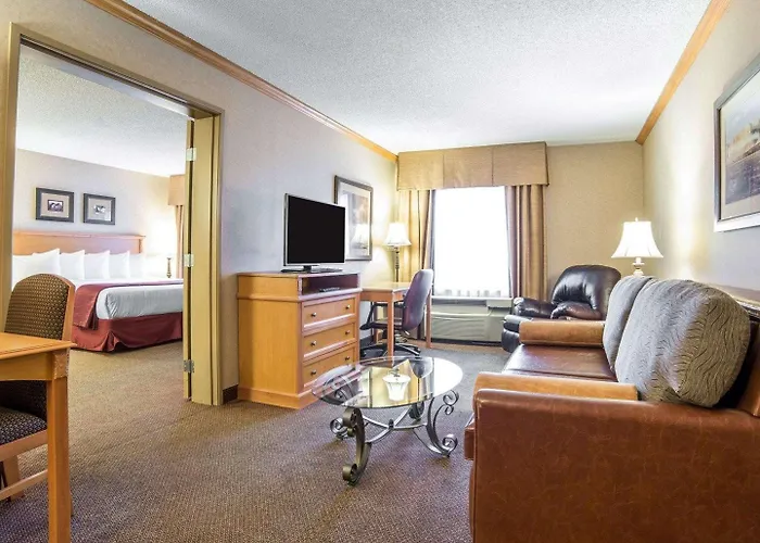 Quality & Near Event Center Hotel