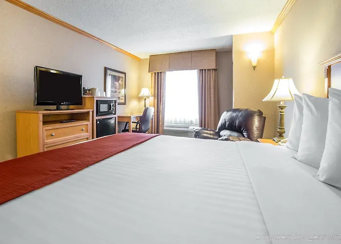 Hotel Quality & Near Event Center Casper