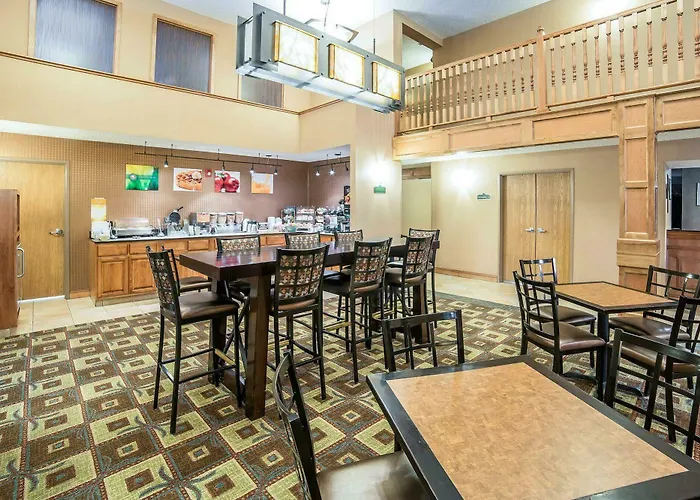 Hotel Quality & Near Event Center Casper