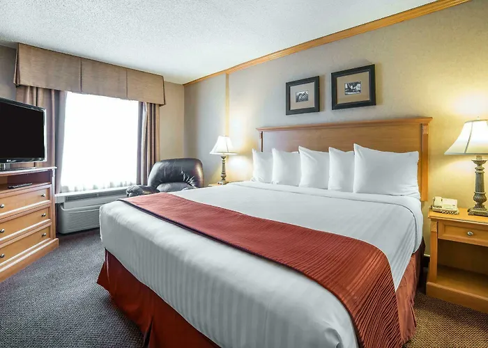 Quality & Near Event Center Hotel