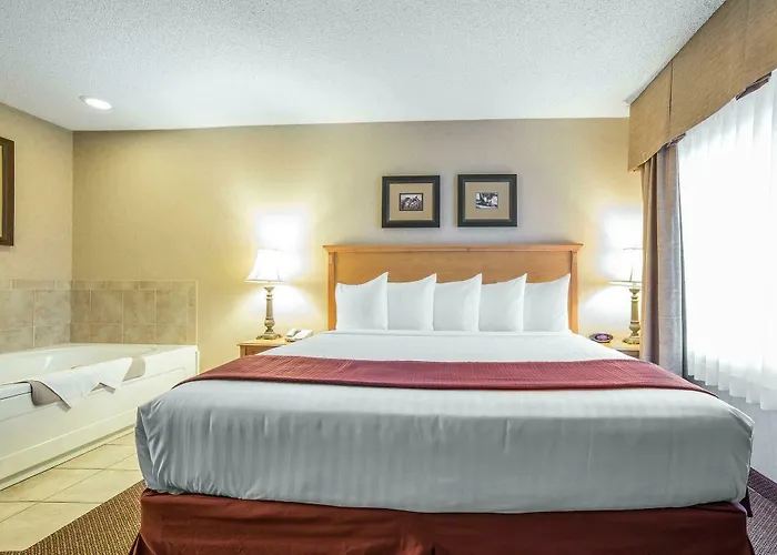Quality & Near Event Center Hotel 5*