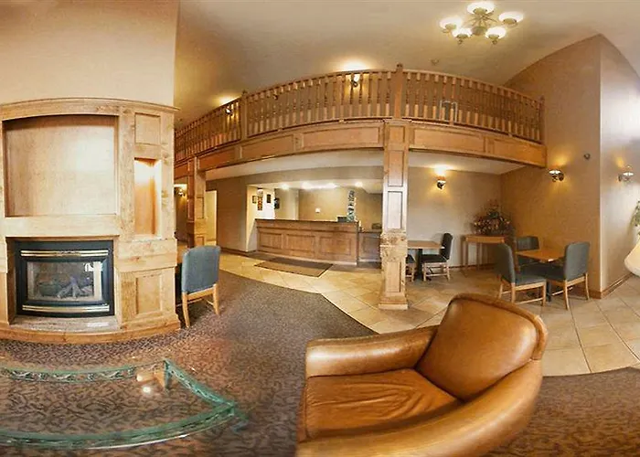 Quality & Near Event Center Hotel
